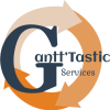 Logo Gantt'Tastic Services, cercle fléché dégradé orange et orange claire et beige avec grand “G” noir au centre, nom de l’entreprise écrit en noir et gris.